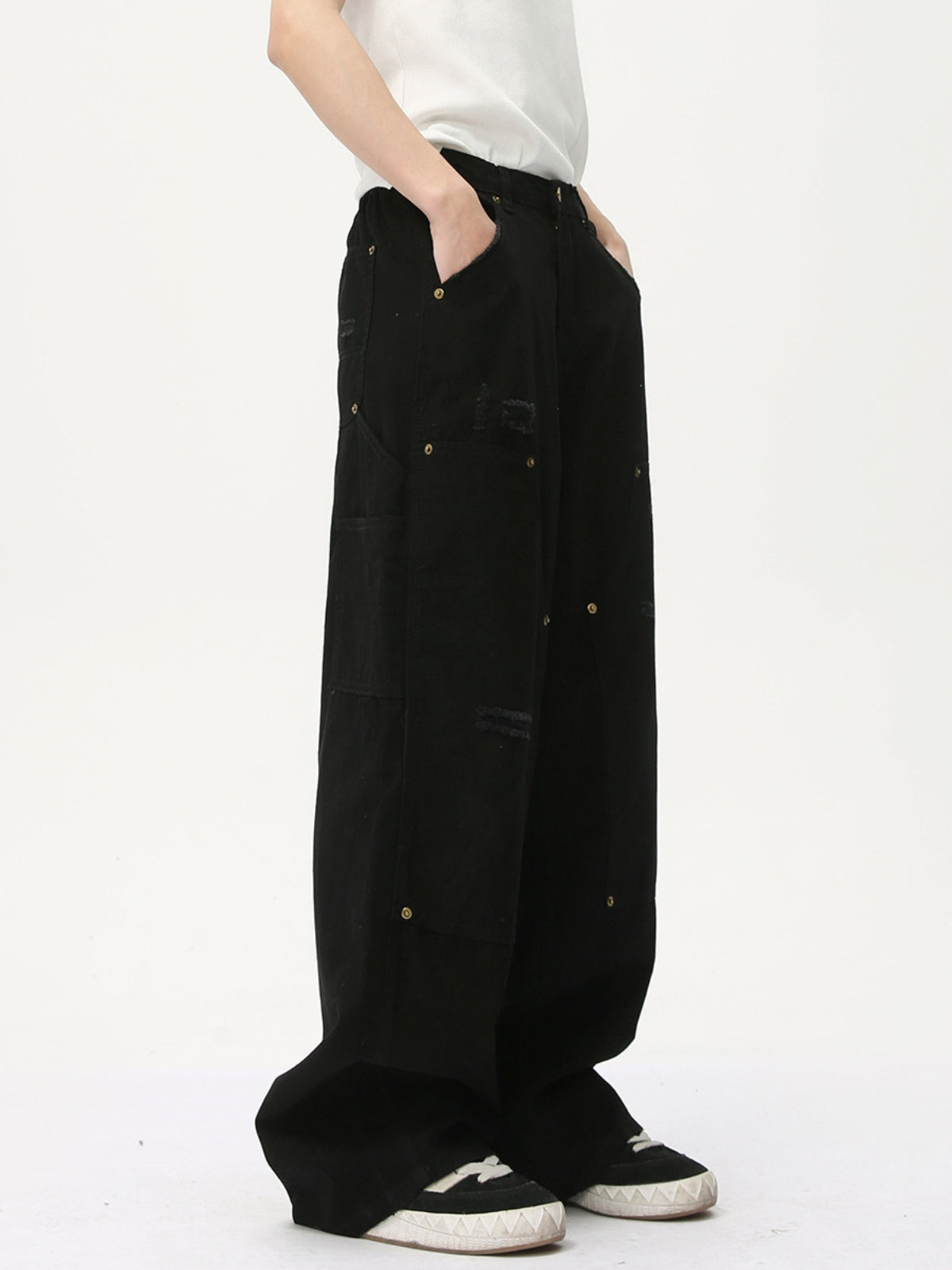 BLAKENED - Baggy Basic Cargo Jeans | Teenwear.eu