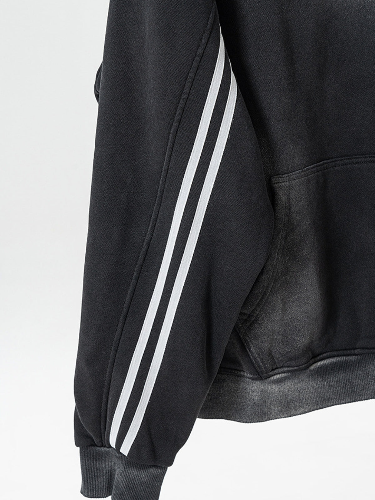 STRIPEEZ - Oversized Embroidered Zip Up Hoodie | Teenwear.eu