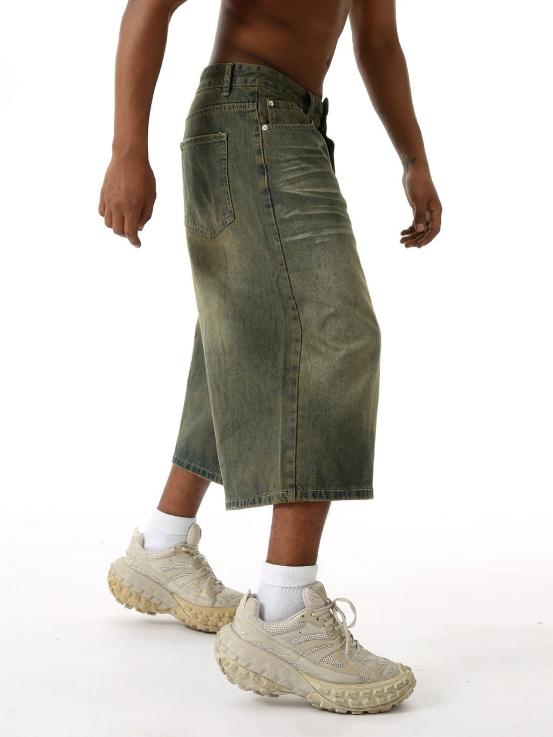 TINT - Baggy Denim Basic Jorts | Teenwear.eu