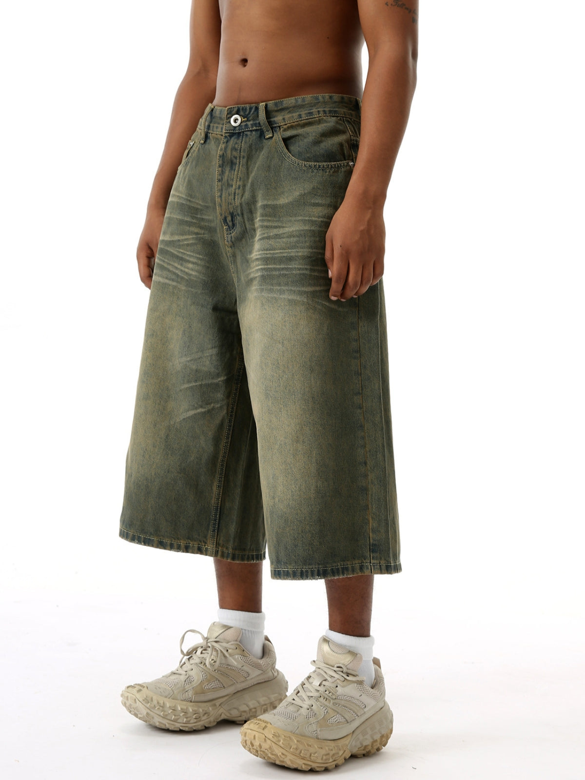 TINT - Baggy Denim Basic Jorts | Teenwear.eu