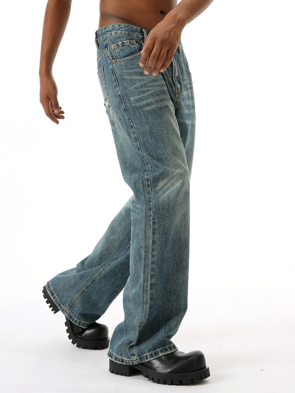 DISTILLED - Regular Basic Jeans | Teenwear.eu