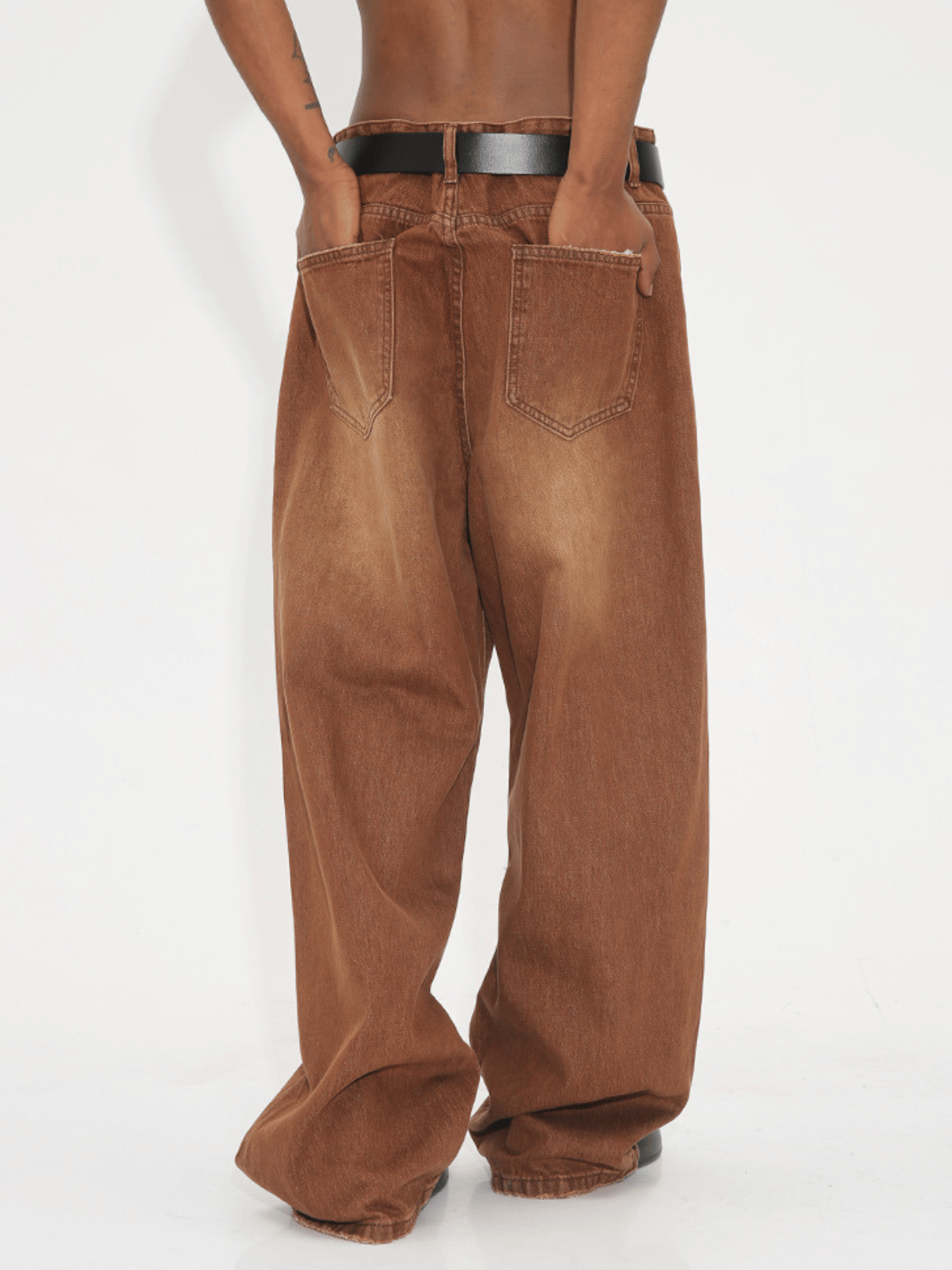 BROWNIES - Loose Basic Jeans | Teenwear.eu